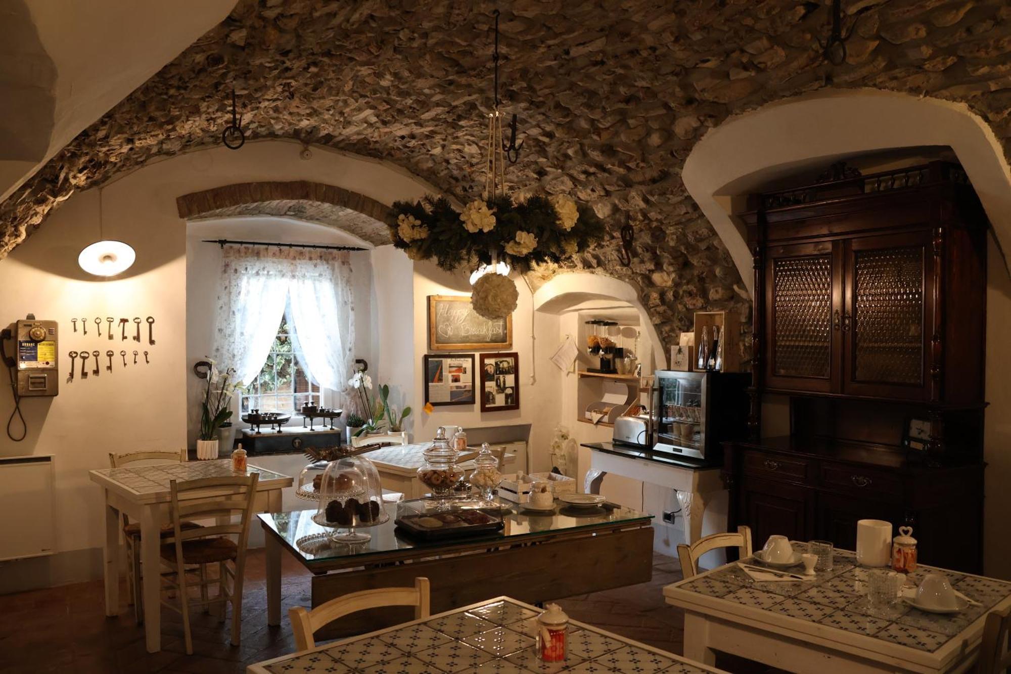 B&B Casa del Nonno Adrara San Rocco Eksteriør billede