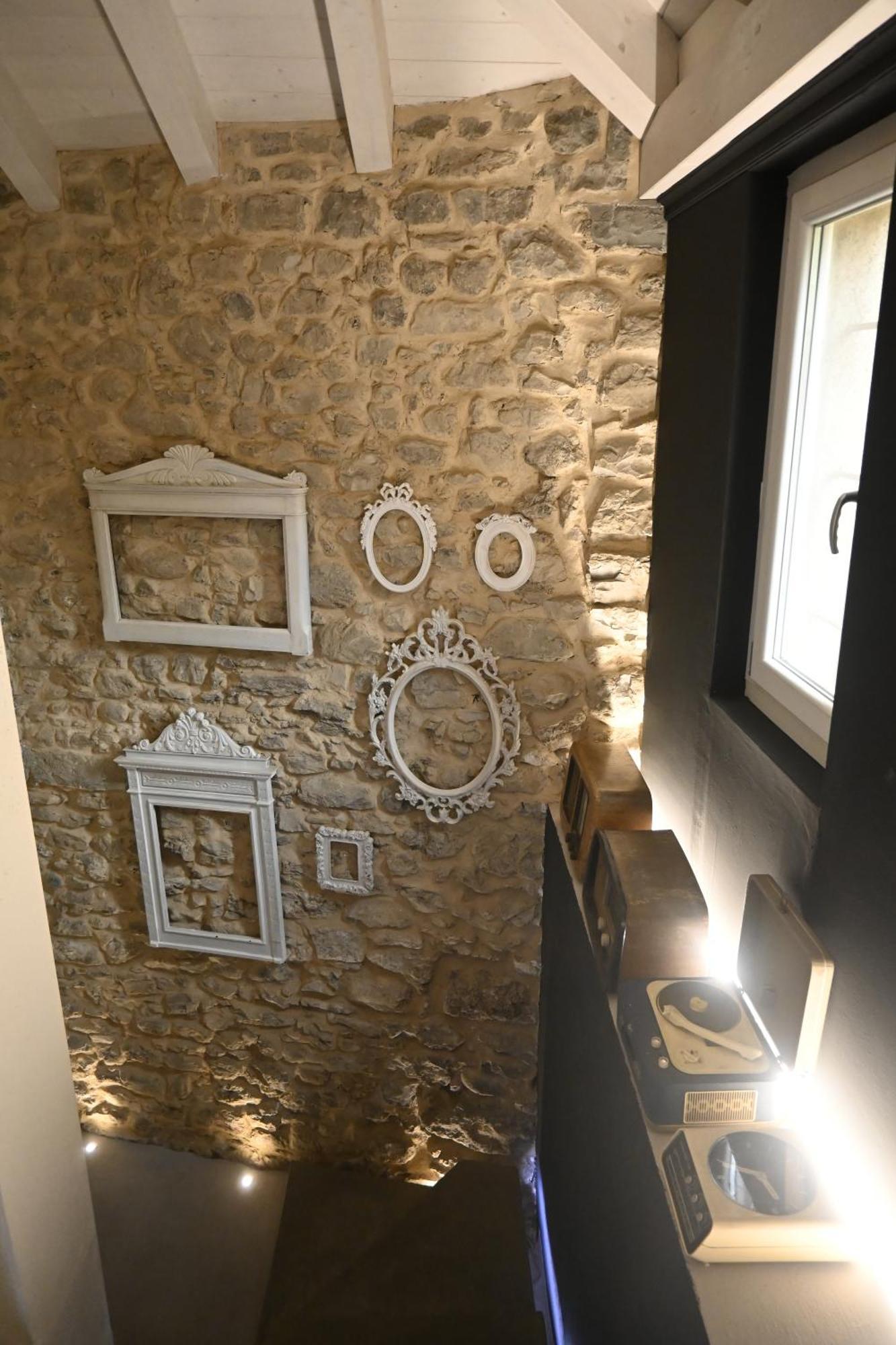 B&B Casa del Nonno Adrara San Rocco Eksteriør billede